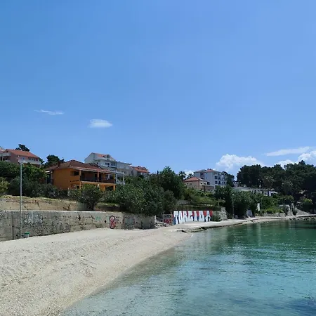 Juras Podstrana