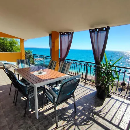 Apartment Juras Podstrana